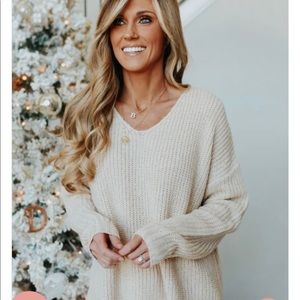 Magnolia Boutique BRAND NEW V-Neck Sweater $25